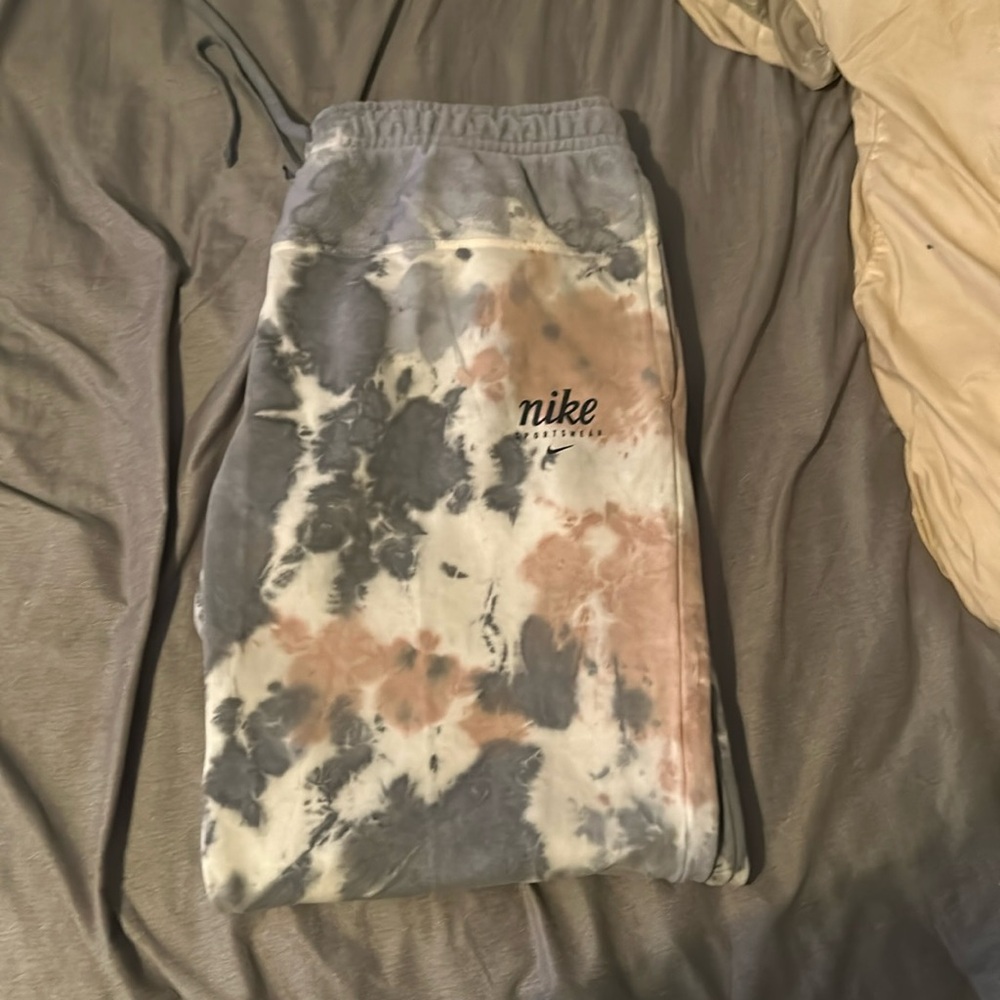 grey nike sportwhere joggers